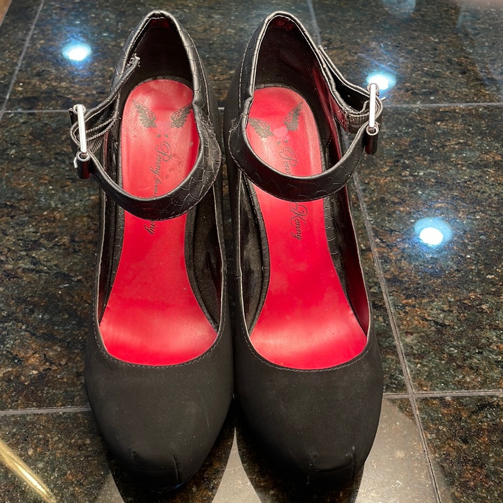 Penny loves Kenny, 8M